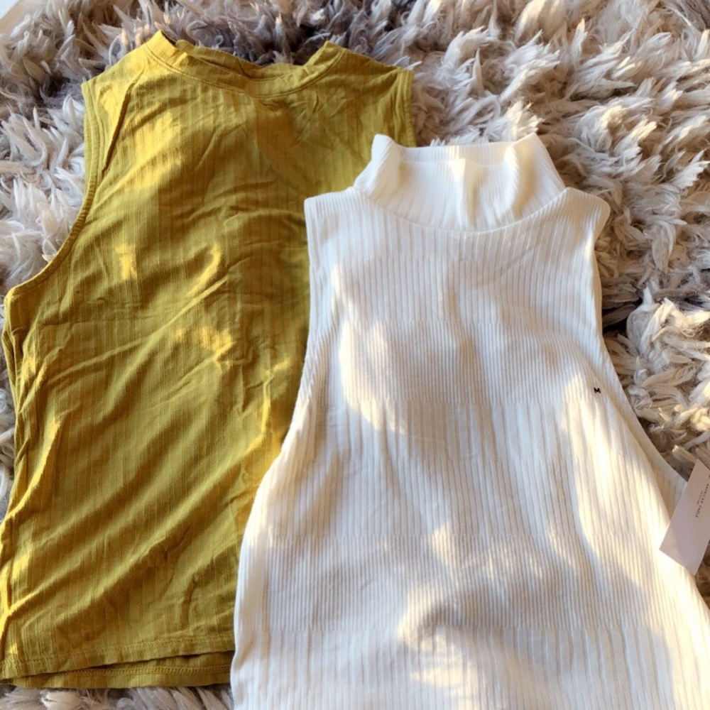 AE Tops sz M